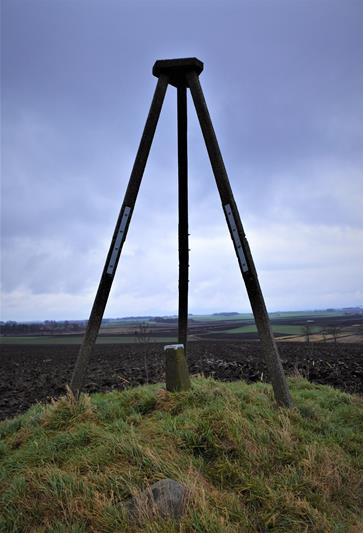 Wieża triangulacyjna (5).JPG