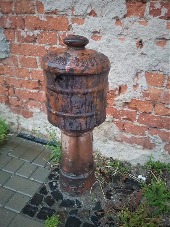 Bielawa - hydrant z ulicy Strażackiej.jpg