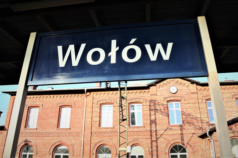 Wołów - dworzec kolejowy (12).JPG