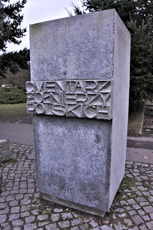 Cmentarz polskich żołnierzy (2).JPG