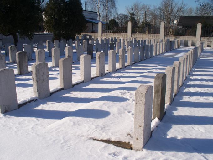 Cmentarz żołnierzy włoskich (5).JPG