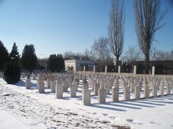 Cmentarz żołnierzy włoskich (16).JPG