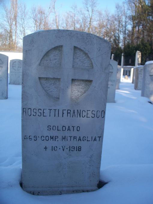 Cmentarz żołnierzy włoskich (21).JPG