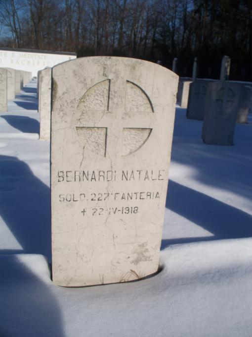 Cmentarz żołnierzy włoskich (22).JPG