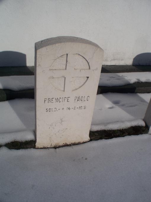 Cmentarz żołnierzy włoskich (26).JPG