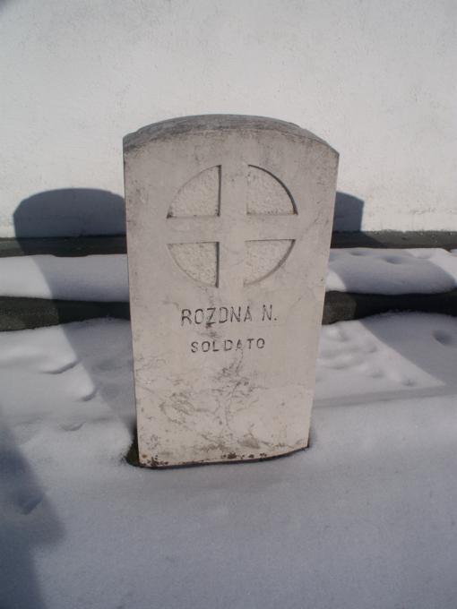 Cmentarz żołnierzy włoskich (28).JPG
