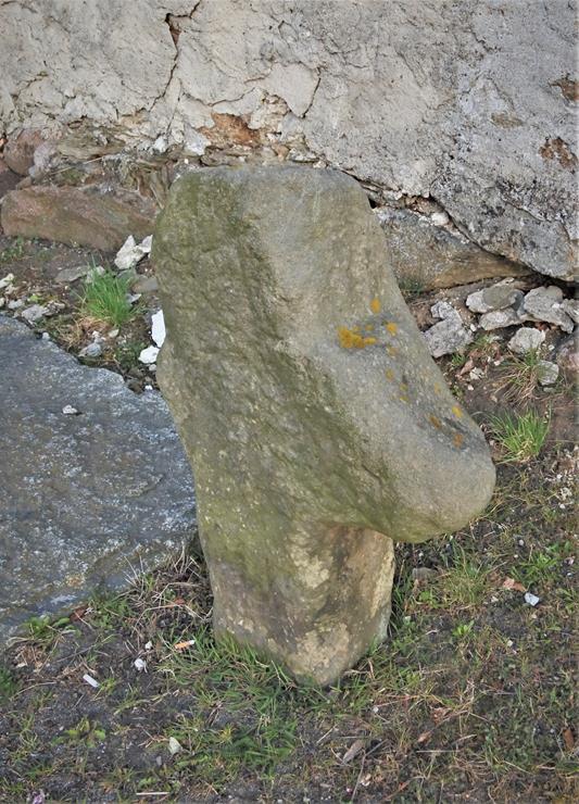 Kamienny krzyż (4).JPG