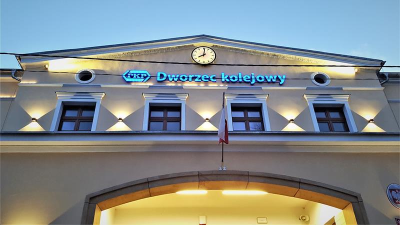 Malczyce - dworzec PKP (2).jpg