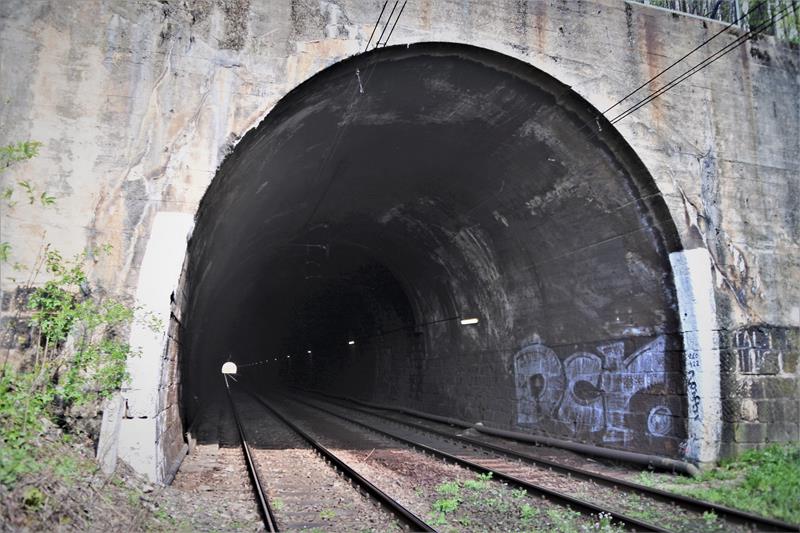 Tunel kolejowy (3).JPG