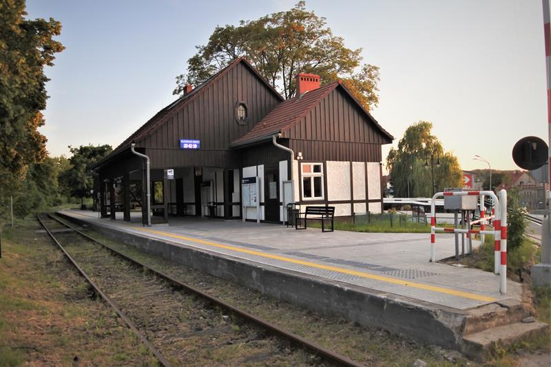 Dworzec Kolejowy Głuchołazy Miasto (2).JPG