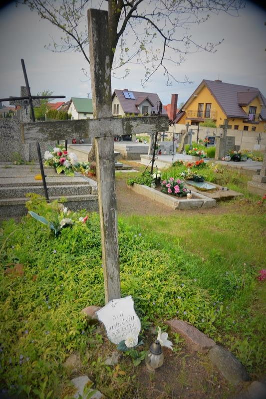 Błonie - cmentarz mariawicki (5).JPG