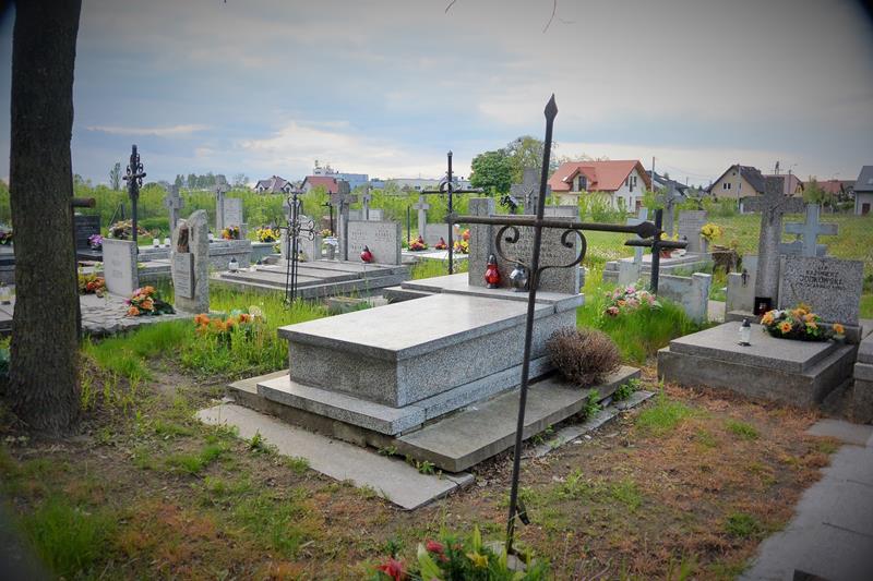 Błonie - cmentarz mariawicki (14).JPG