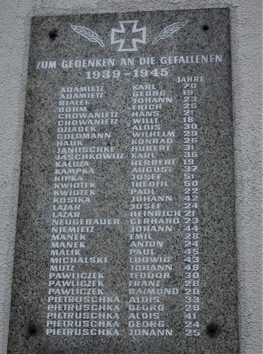 Pomnik Poległych (4).JPG