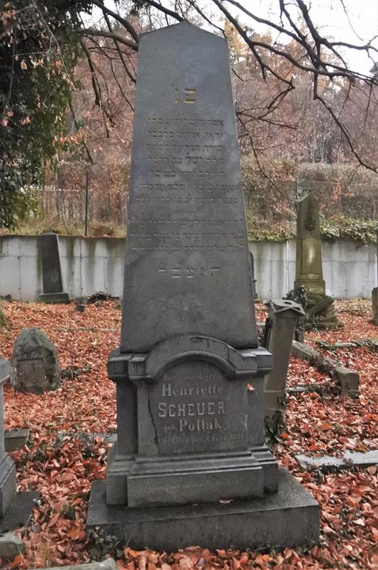 Krnov - cmentarz żydowski (14).JPG