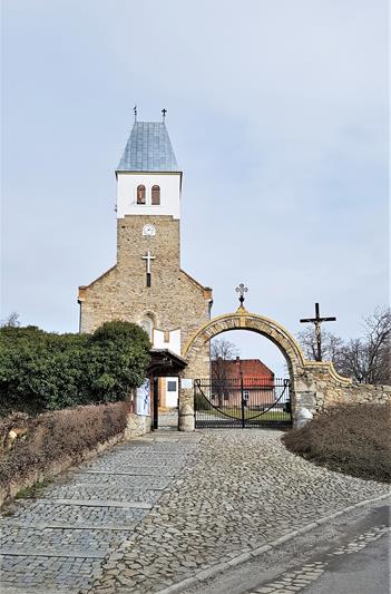 Biały Kościół na Dolnym Śląsku (1).jpg