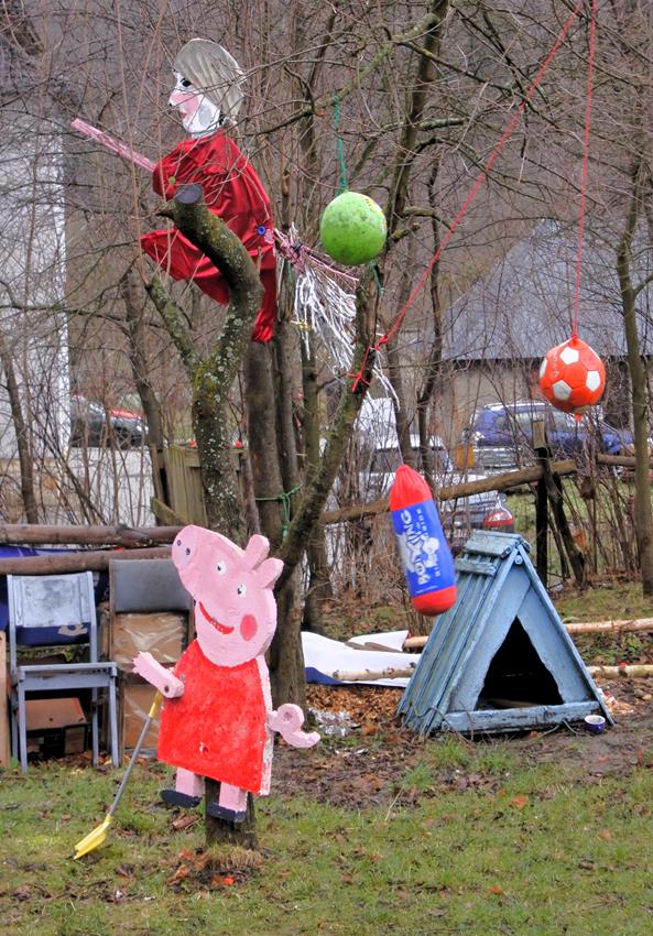 Szczytna - niezwykły plac zabaw dla dzieci (6).JPG