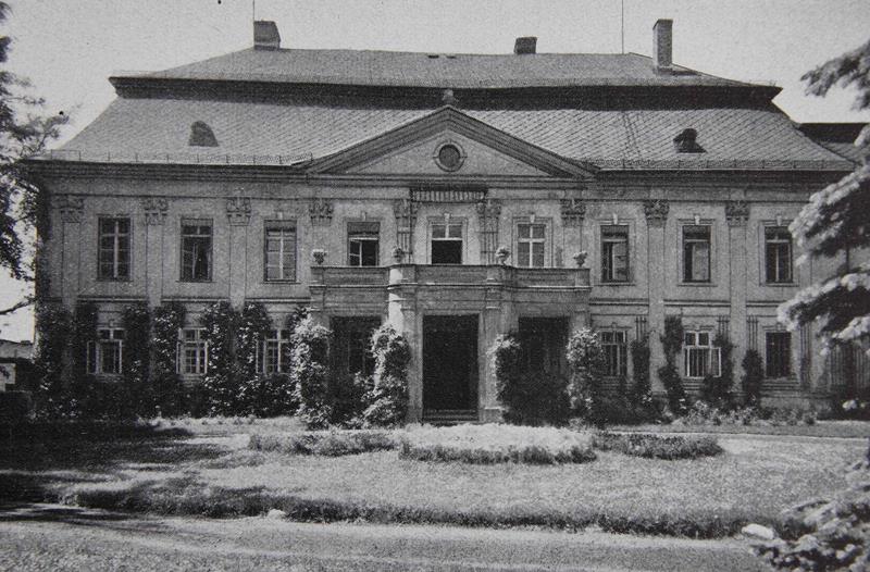 Pałac w Pniowie - zdjęcie archiwalne.jpg