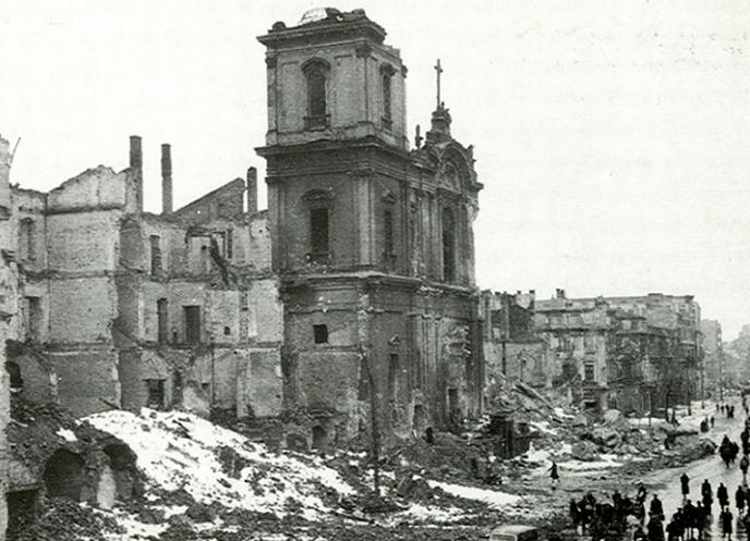 Warszawa - św. Krzyża - 14 fot. Sylwester Braun 1945 r..JPG