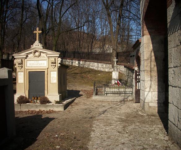 4. Stary Cmentarz w Podgórzu - marzec 2012 r..JPG