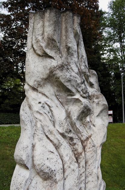Rzeźba plenerowa (5).JPG