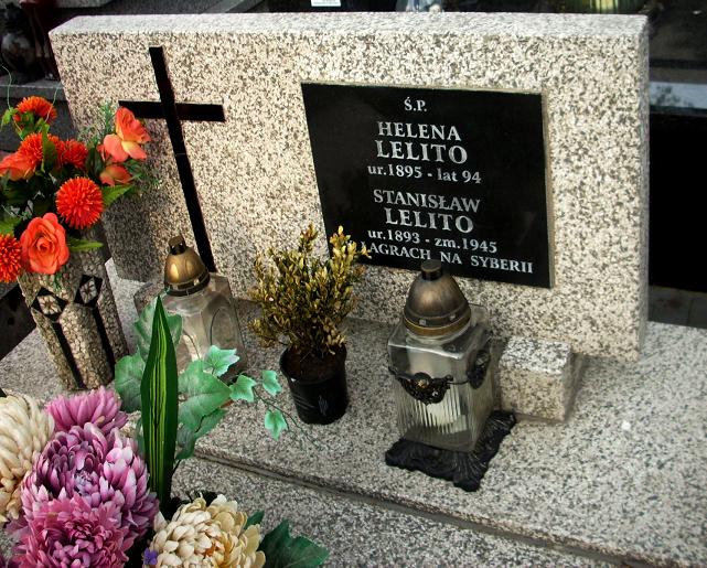 Grób Lelitów na cmentarzu parafialnym w Gdowie.JPG