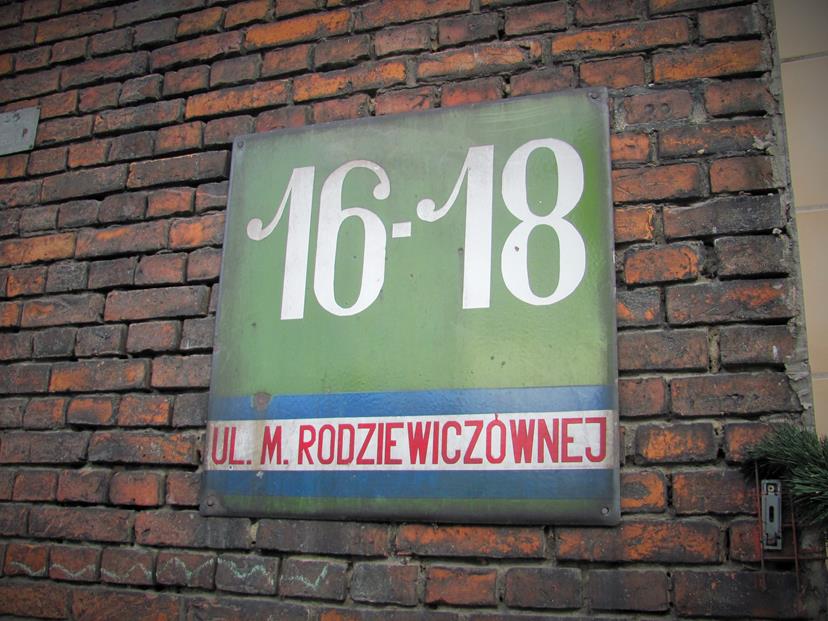 Ulica Marii Rodziewiczównej 16-18 (1).JPG