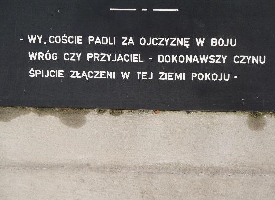 Na cmentarzu.. (5).jpg