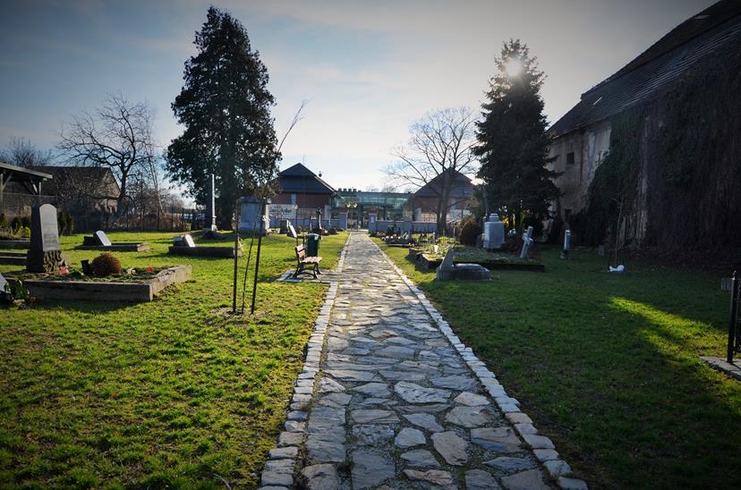 Cmentarz w Prószkowie (2).JPG