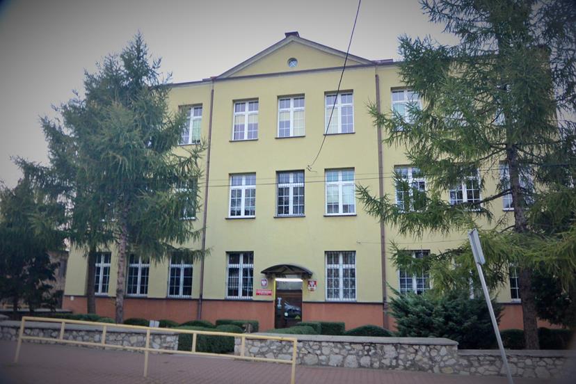 Będzin - Gimnazjum Furstenberga (1).JPG