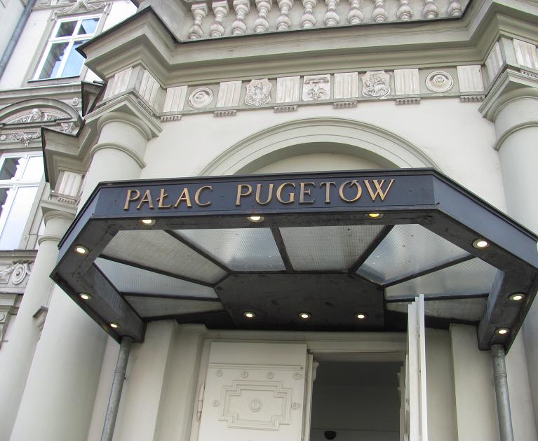 Pałac Pugetów - od ulicy - fot. 1.JPG
