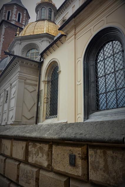 Wawel - na południowej ścianie Katedry (1).JPG