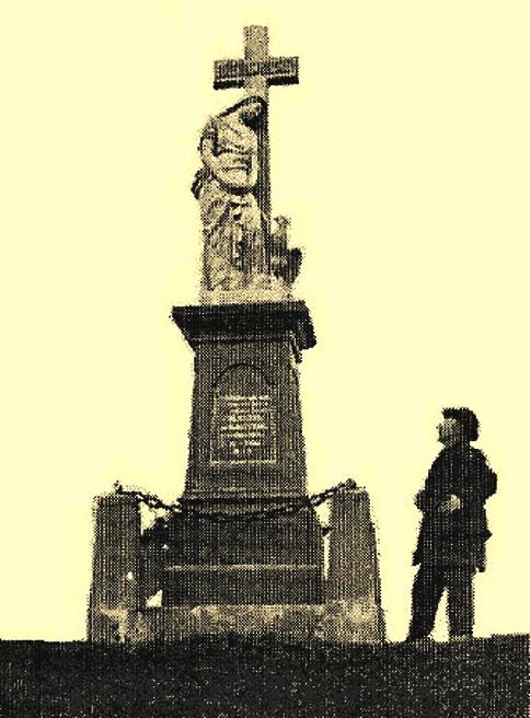 Wojciech Samek i jego pomnik w 1906 r..jpg
