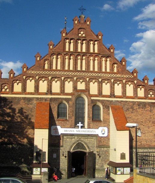 Bochnia - fasada Bazyliki.JPG