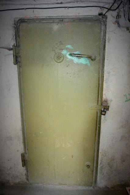 Drzwi w piwnicy (6).JPG