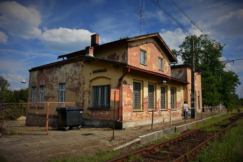 Tworóg - dworzec (4).JPG