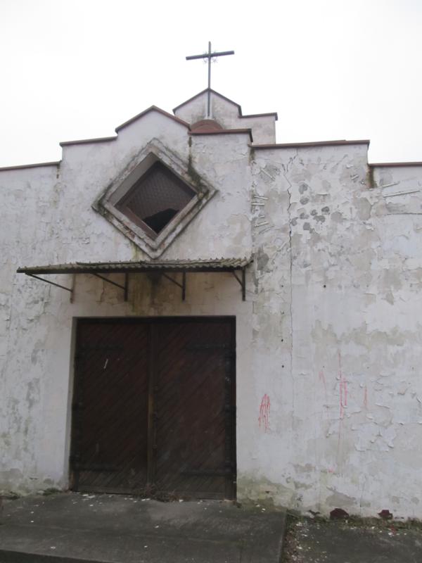 Sosnowiec - opuszczony kościółek (3).jpg