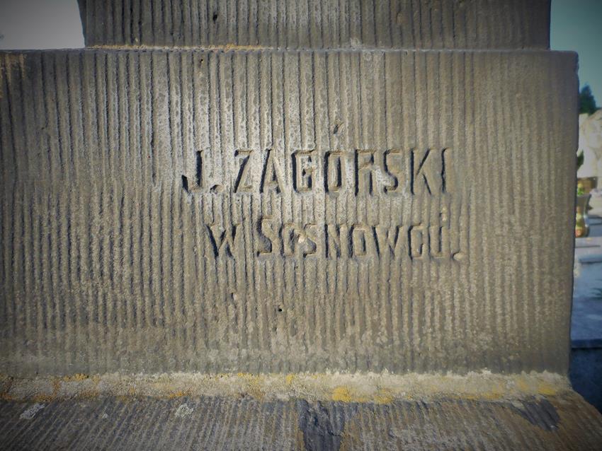 Grobowiec rodziny Horzelskich (3).JPG
