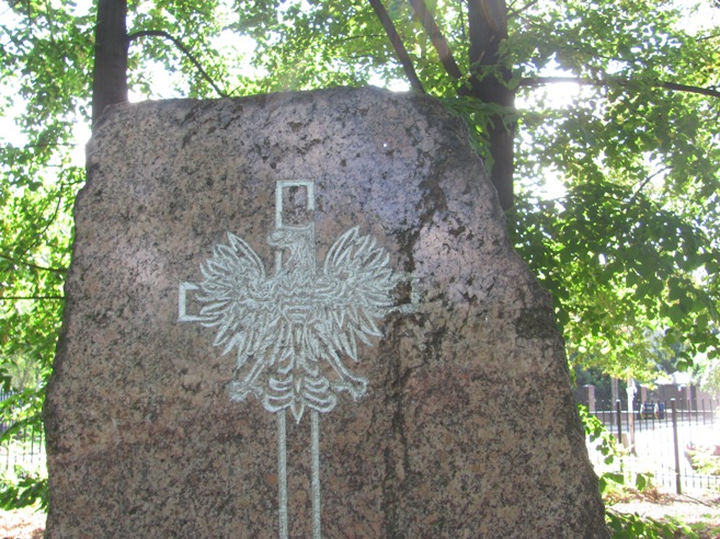 Pomnik w Parku Znicza - fot. 1.JPG