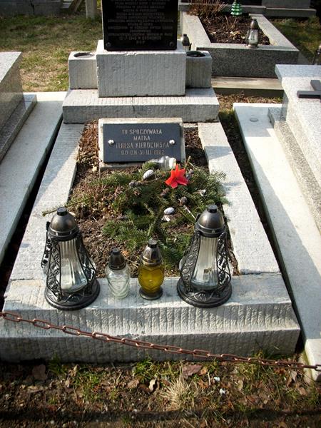Pusty grób Matki Teresy z Sosnowca - fot. 2.JPG