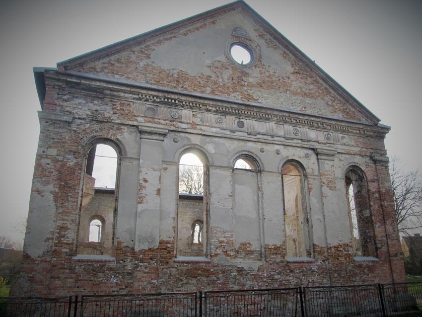 Działoszyce synagoga (11).jpg