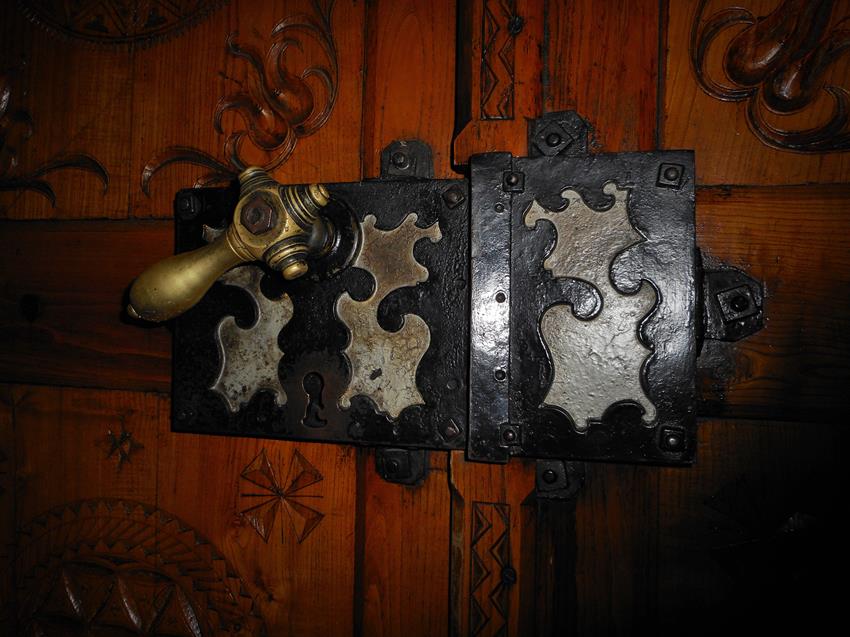 Klamka z kościoła w Zakopanem (5).JPG