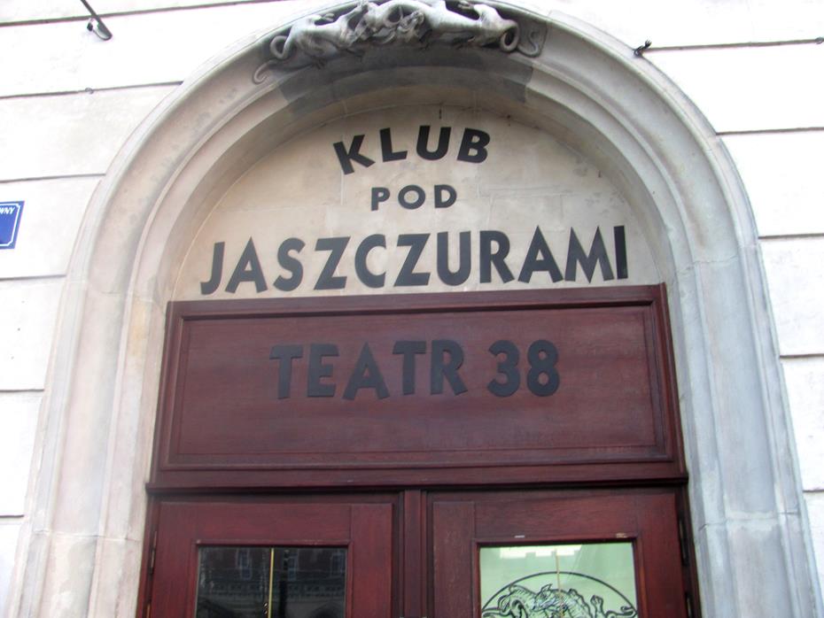 1. Teatr 38.JPG