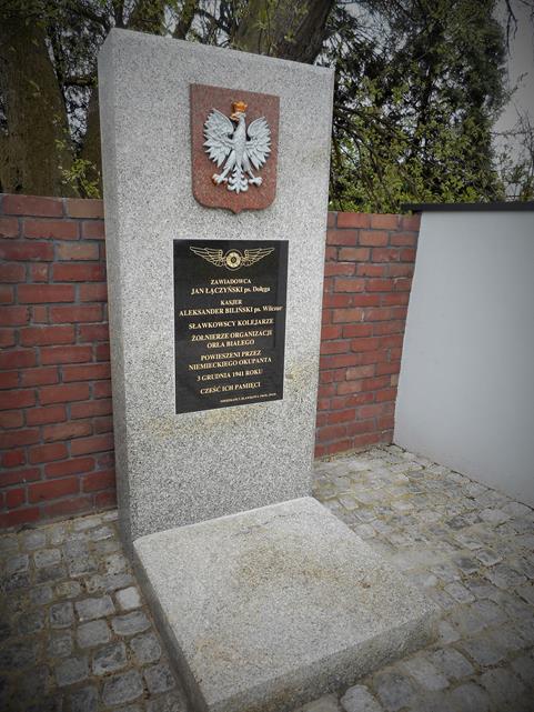 Pomnik po renowacji (3).JPG