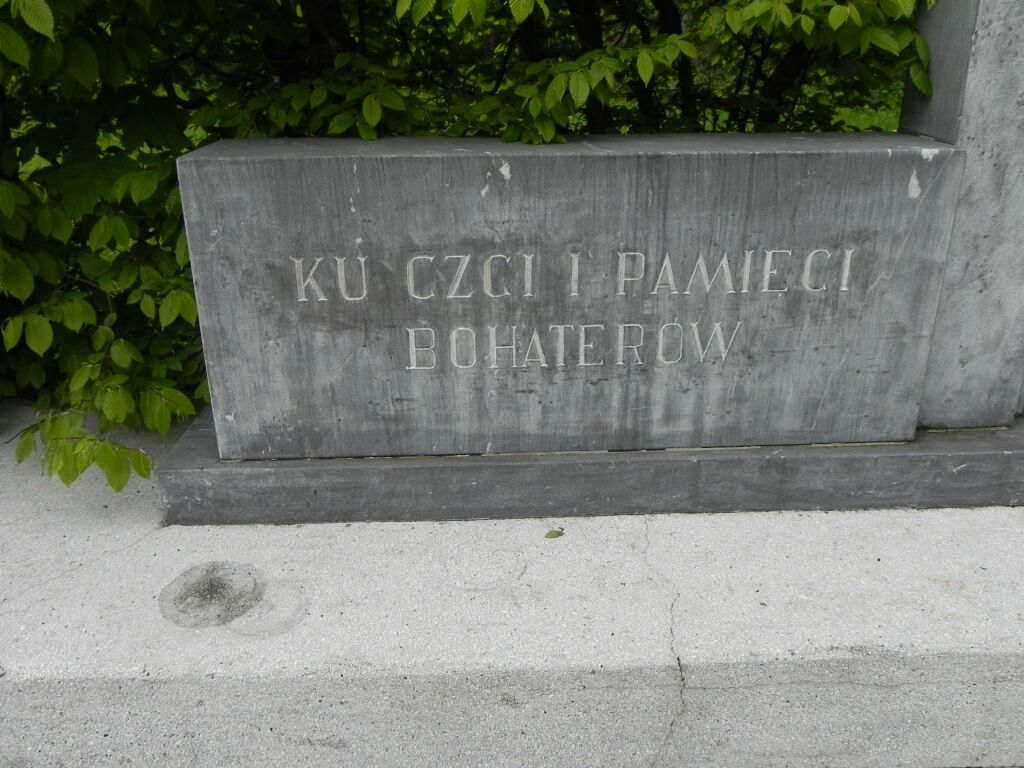 Pomnik2.JPG