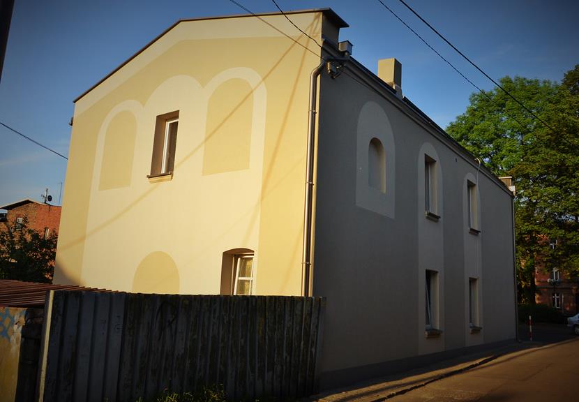 Dawna synagoga w Brzezince (3).JPG