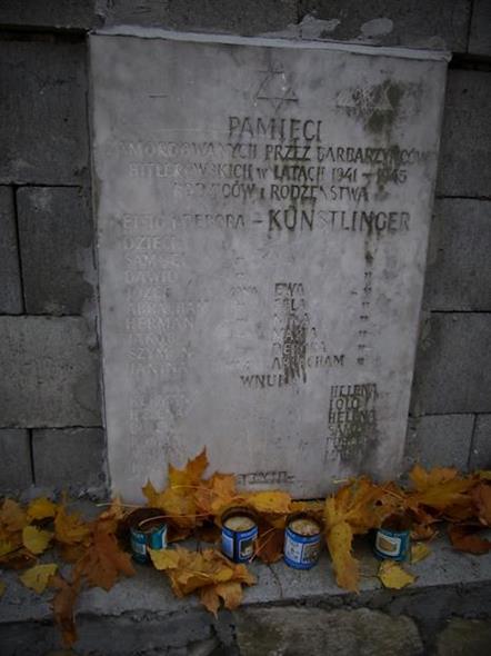 Cmentarz żydowski w Myślenicach jesienią 2012 roku (21).JPG