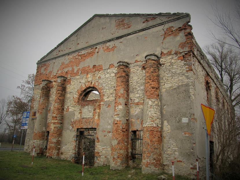 KRZEPICE - synagoga (16).jpg