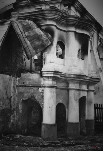 Pożar synagogi - wrzesień 1939 (2).jpg
