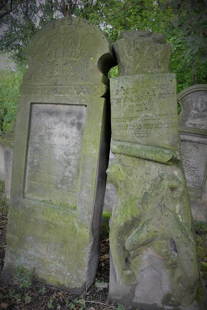 Cmentarz w Szydłowcu (24).JPG
