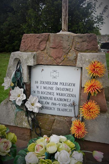 Cmentarz wojenny (7).JPG